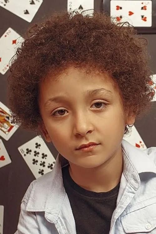 Youssef Salah interpretando a