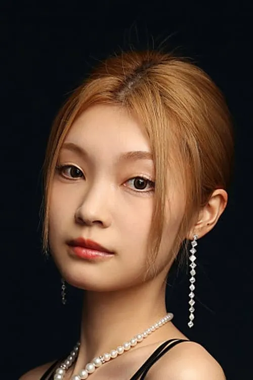 Yoyo Tse Wing-yan interpretando a