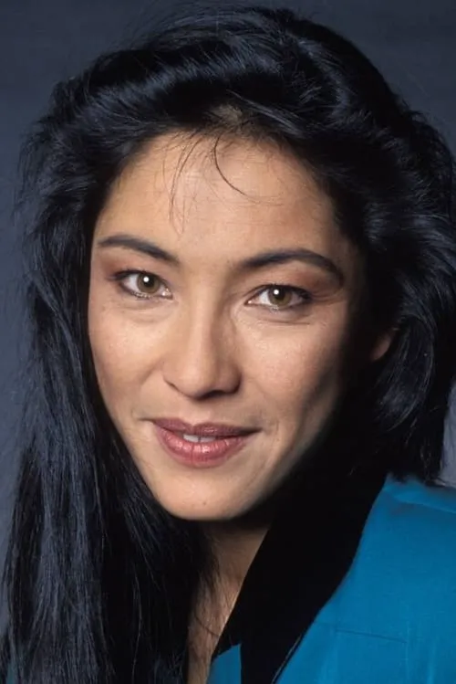 Ysabelle Lacamp interpretando a Dorothée