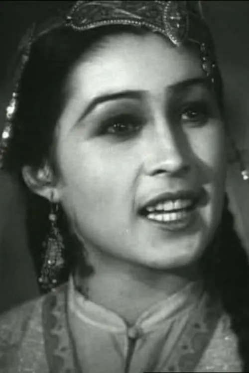 Yuldus Rysayeva interpretando a Zukhra