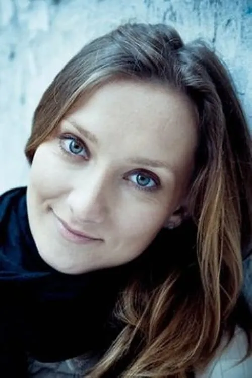 ????????? ????????? ha trabajado con Yuliya Paranova en 1 ocasiones