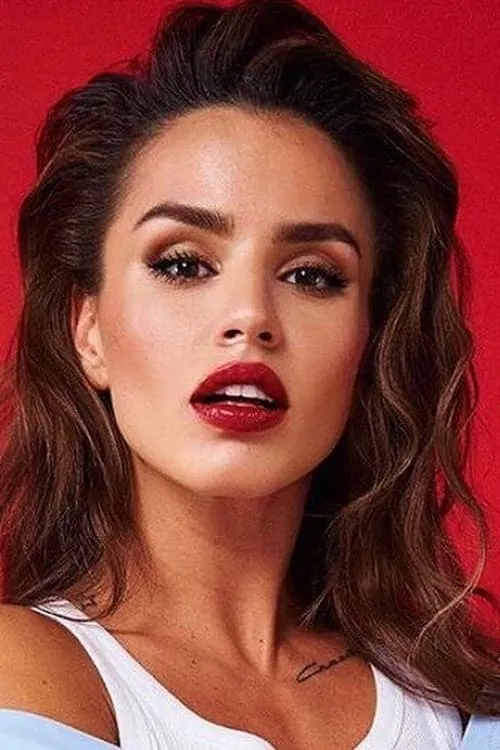 Yuliya Zivert interpretando a Giulia Ziverti