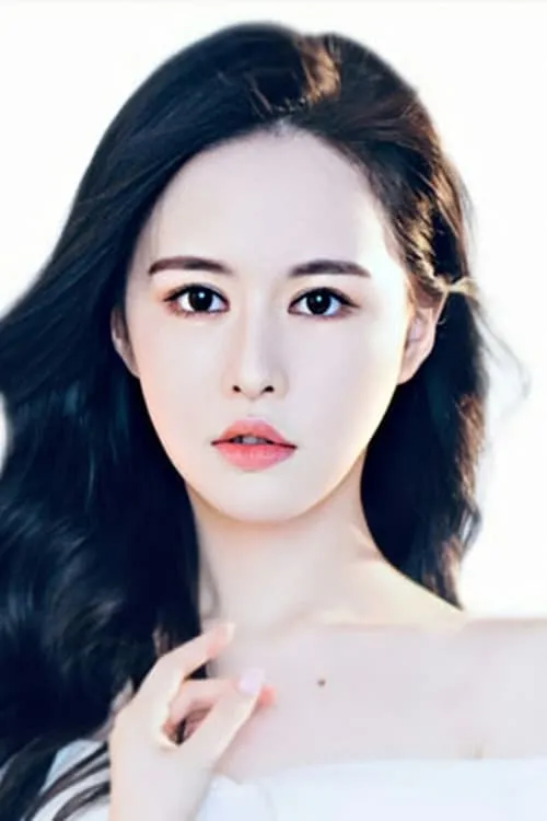 Yun QianQian interpretando a Dung Xiang