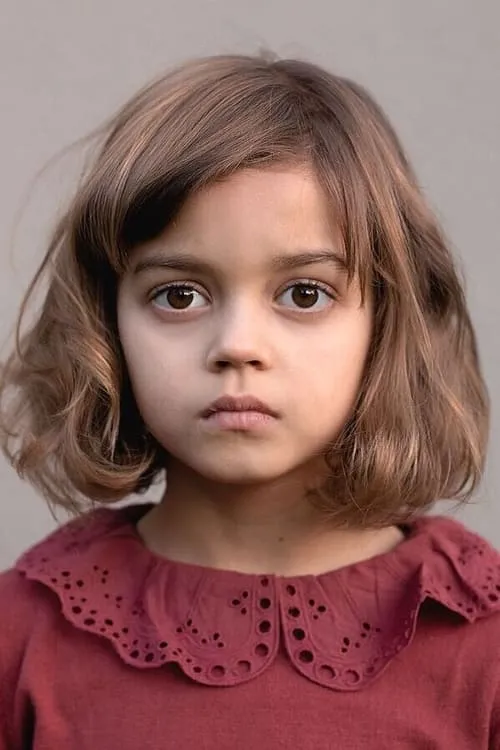 Yuna Bennett interpretando a Schascha