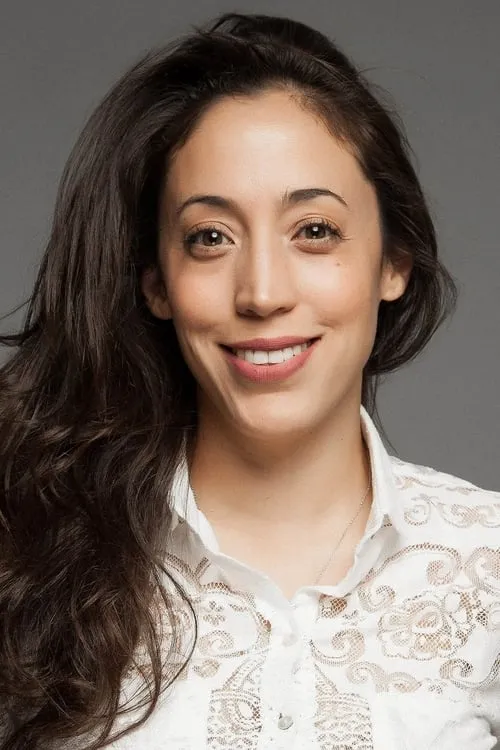 Yunuen Pardo interpretando a