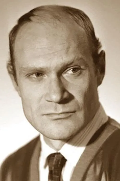 Юрий Шерстнев interpretando a Colonel