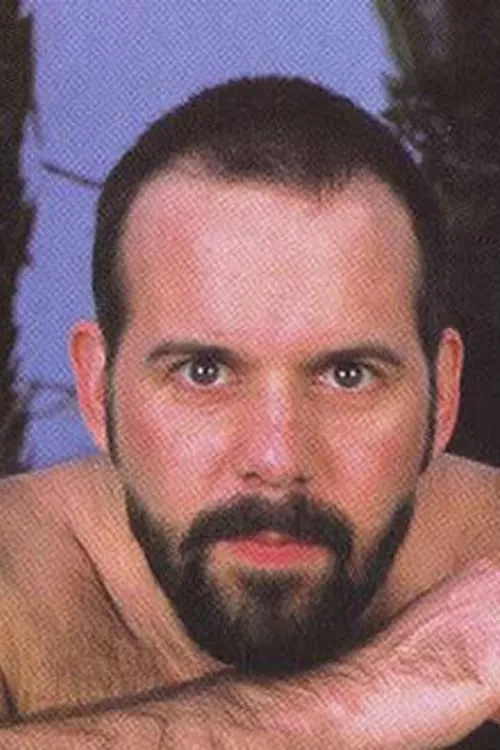 Luke Bronson ha trabajado con Zach Falconer en 2 ocasiones