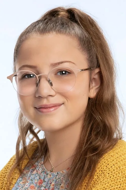 Zelia Ankrum — personaje: Maya