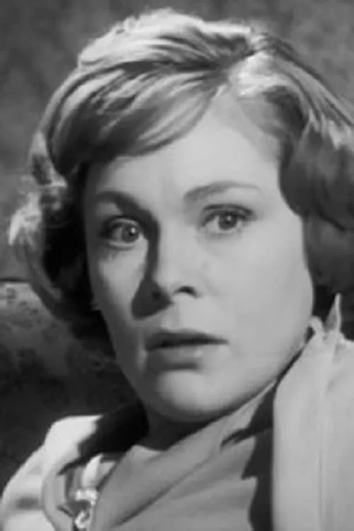 Roger Avon ha trabajado con Zena Walker en 2 ocasiones