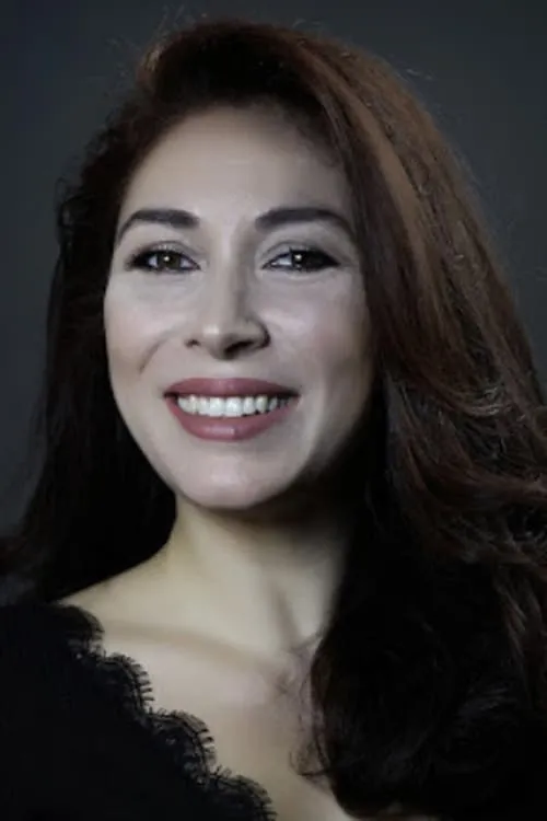 Zeyno Üstünışık — personaje: Handan