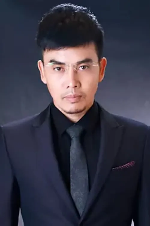 Zhang Jiarong interpretando a 