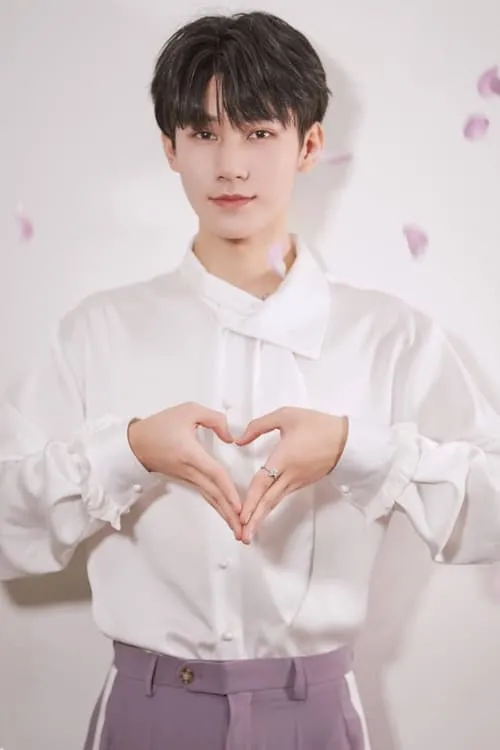 Zhang Zhenyuan en su biografía y filmografía