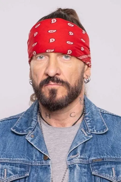 Zolee Ganxsta interpretando a Lolka