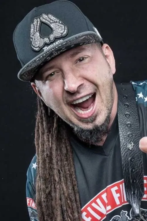 Ivan L. Moody ha trabajado con Zoltan Bathory en 1 ocasiones