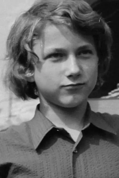 Zoltán Berkes — personaje: Rados