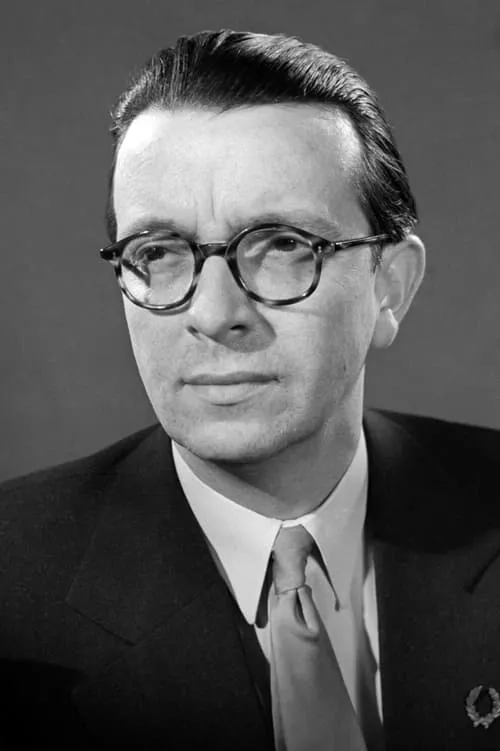 Gáborné Jakab ha trabajado con Zoltán Fábri en 1 ocasiones