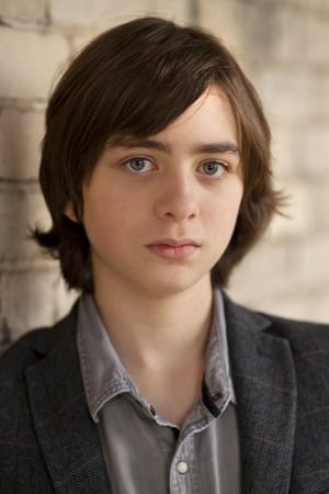 Adam Thomas Wright interpretando a Curt