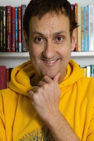 Albert Espinosa interpretando a Merlini