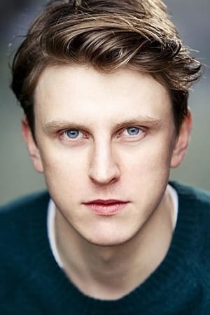 Alex Austin interpretando a Mickey