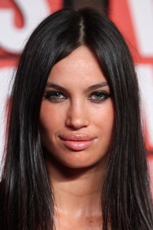 Alina Puscau interpretando a 