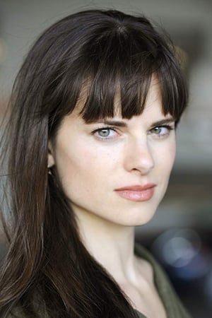 Amy Bailey — personaje: Gina Allen