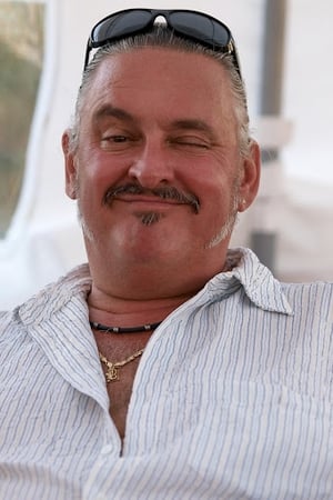 András Faragó interpretando a Mónika Sándor