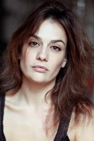 Anne-Sophie Germanaz interpretando a Laëtitia Leblanc, la fille de Bernard et Nadette, 19 ans