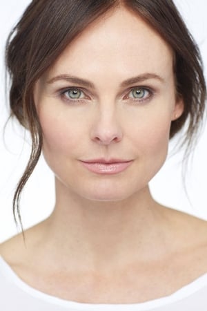 Annie Little interpretando a Xuxa