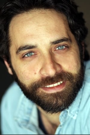 Antonio De Matteo interpretando a Padre di Modesta