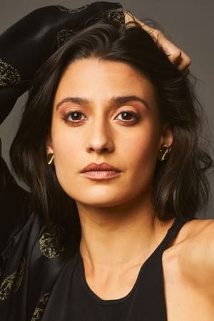 Ashley Reyes interpretando a Natalie