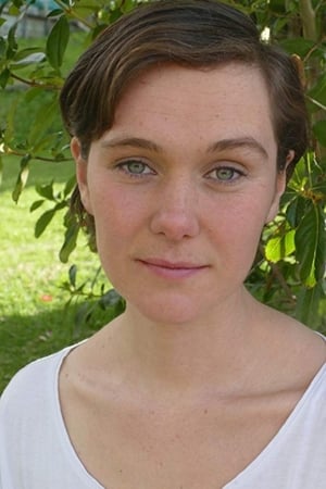 Kahn West ha trabajado con Beatrice Joblin en 1 ocasiones