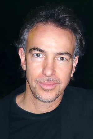 Roberto Guinar ha trabajado con Benny Corral en 1 ocasiones