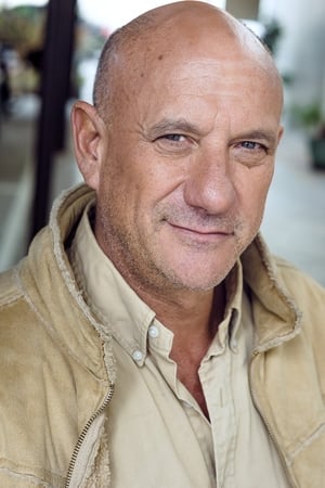 Noah Staggs ha trabajado con Bill Kalmenson en 1 ocasiones