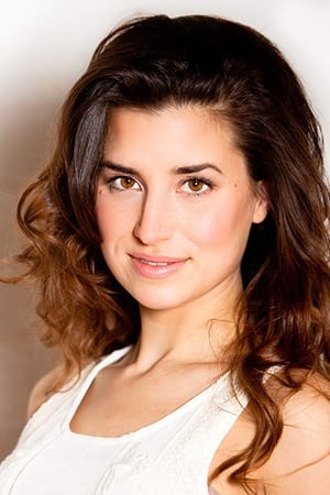 Bryn McAuley interpretando a Carla Rykker