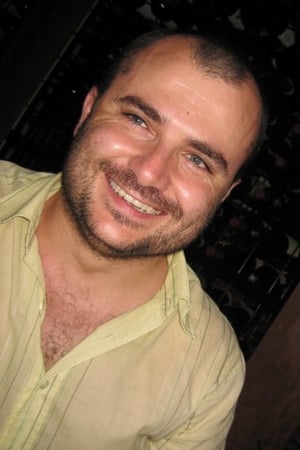 Douglas Bunn ha trabajado con Caine en 2 ocasiones