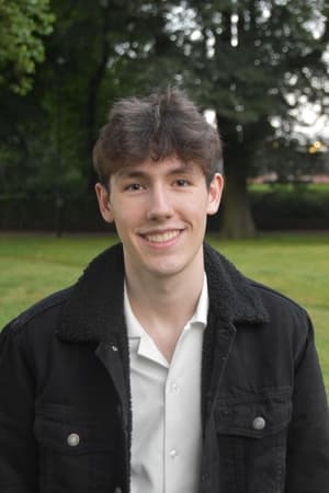 Ita O'Brien ha trabajado con Callum Lloyd en 1 ocasiones