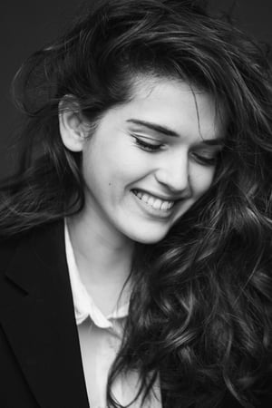 Caroline Hartig interpretando a Anna Bergmann