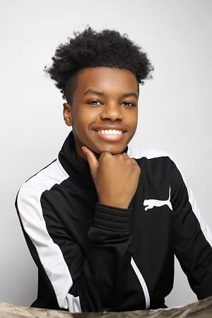 Nadia Simms ha trabajado con Cayen Martin en 1 ocasiones