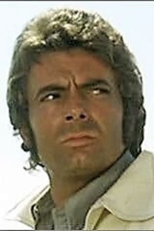 César Burner interpretando a Roger Whelan