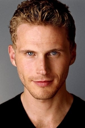 Charles Aitken interpretando a Robert Winter