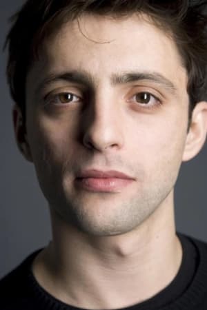 Charles Morillon interpretando a Schmuggler