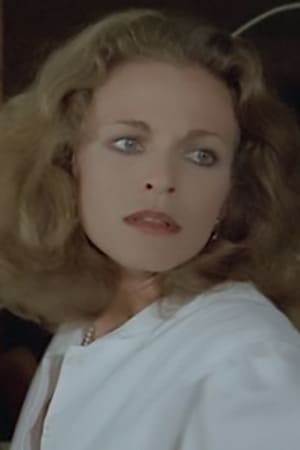 Christine Troples interpretando a Queen