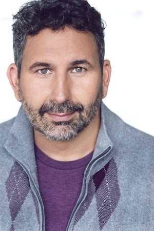 Craig Cackowski interpretando a Mr. Larson