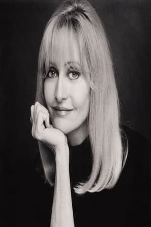 Cynthia Garris interpretando a Judge Dairymple