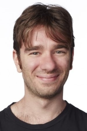 Dan McCabe interpretando a Wheels