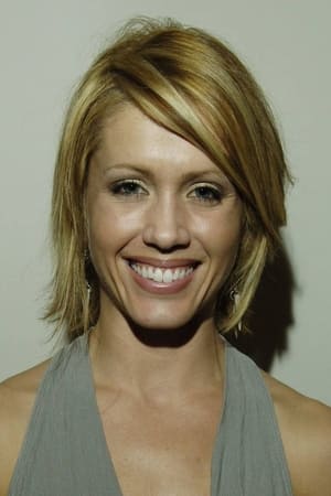 Darcy Fowers interpretando a Miranda Weatherby