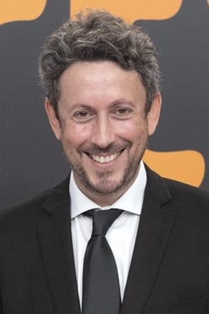 David Arnaiz interpretando a Young Carlos