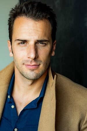 Dean Barlage interpretando a James