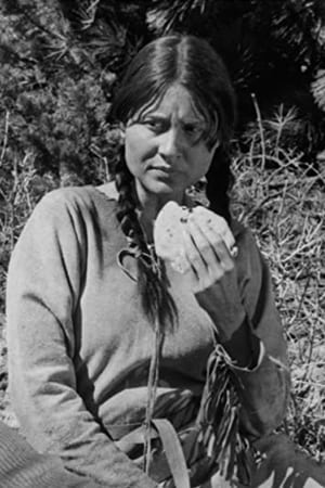 Delle Bolton interpretando a Swan