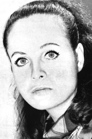 Edda Ferronao interpretando a Mrs. Mattei